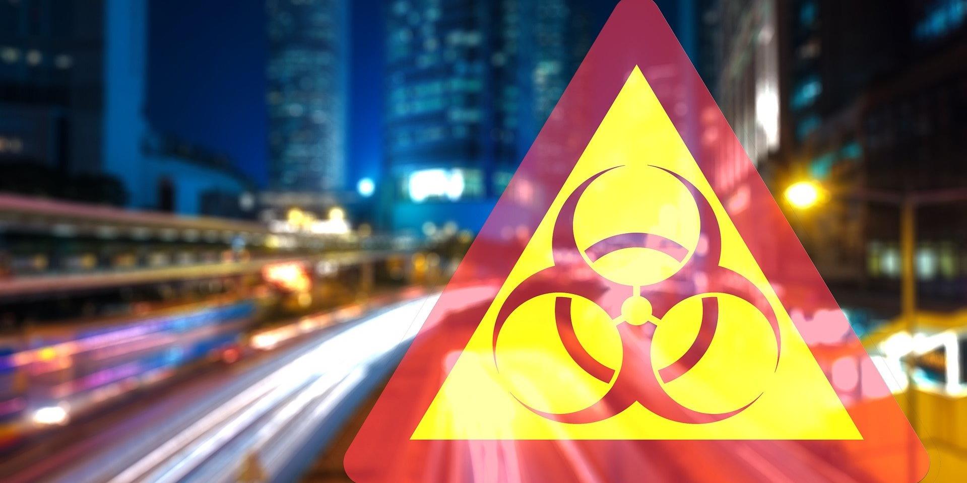 Польща продовжила карантин і ввела "масковий режим"