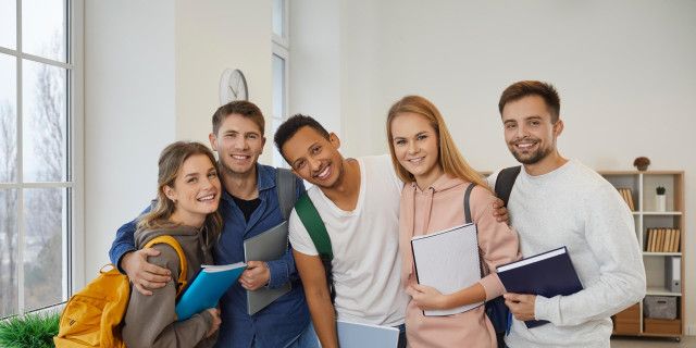 🔝 Летняя языковая школа-2023 в Варшаве. Изучай польский з ОБГ😍🔥  фото