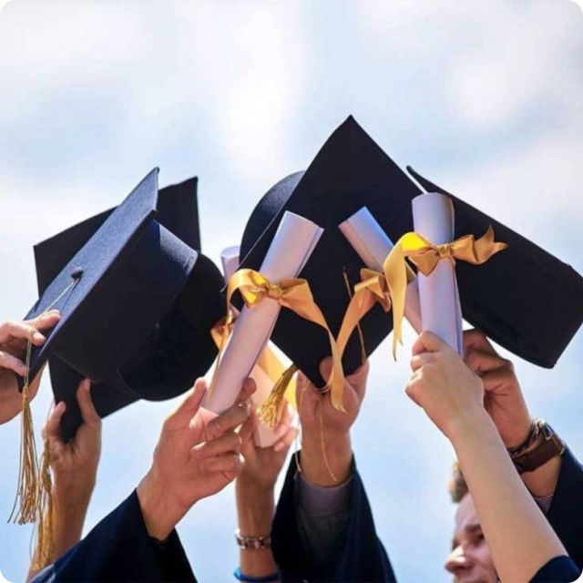 Почему чехи так часто стремятся получить академические звания - и что надо знать иностранцам. фото