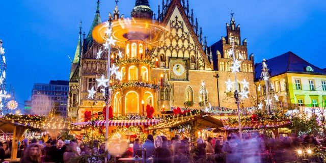 🎄Поринь у різдвяну казку та відвійдай ВНЗ Польщі разом з нами!❄️ фото