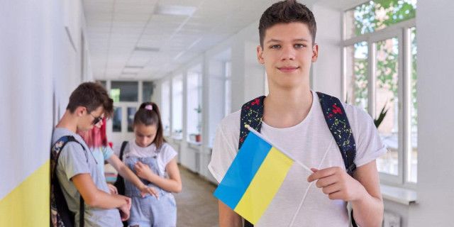 Где учиться украинским школьникам в Польше? фото
