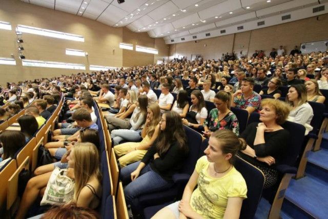 Экономический университет в Братиславе - фото 5