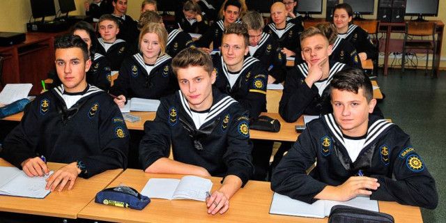 Техникум в группе морских школ в Дарлово - фото 8