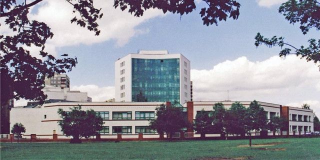 Университет Лазарского