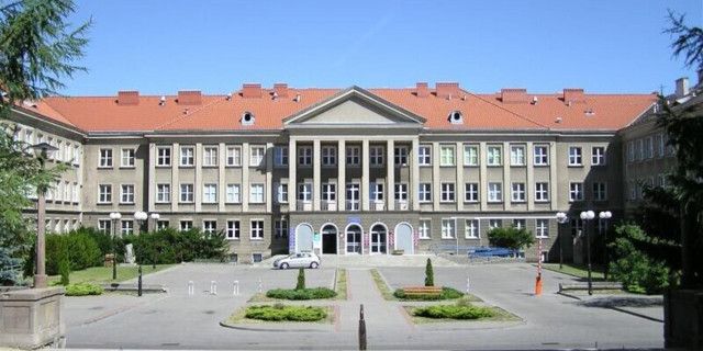 Варминско-Мазурский университет