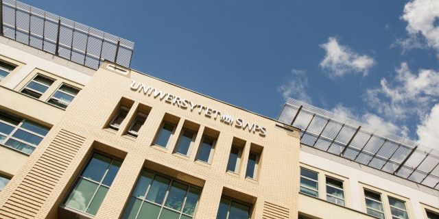 Университет Общественной Психологии и Гуманитарных Наук в Варшаве