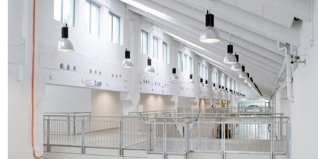 Университет Общественной Психологии и Гуманитарных Наук во Вроцлаве