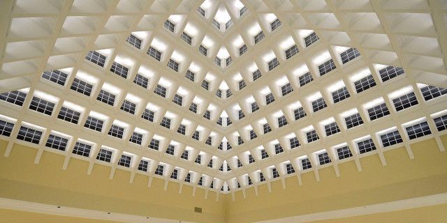 Варшавская Школа Экономики