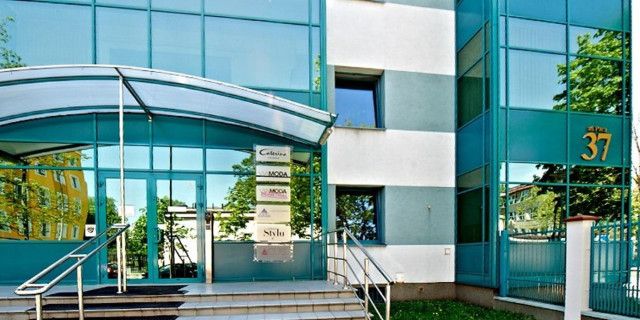 Університет VIAMODA у Варшаві